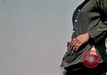 Standbild vietnamesische Kinder Vietnam, 1970, aus Sekunde 27 historischem Filmmaterial Videoclip 65675032673