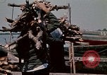 Standbild vietnamesische Kinder Vietnam, 1970, aus Sekunde 50 historischem Filmmaterial Videoclip 65675032673