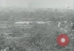 Immagine di Il Viet Cong impostazione di mitragliatrice e immettendo le gallerie nella giungla Il Vietnam, 1965, secondo 25 filmato di repertorio 65675032691