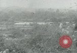 Immagine di Il Viet Cong impostazione di mitragliatrice e immettendo le gallerie nella giungla Il Vietnam, 1965, secondo 27 filmato di repertorio 65675032691