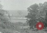 Immagine di Il Viet Cong impostazione di mitragliatrice e immettendo le gallerie nella giungla Il Vietnam, 1965, secondo 34 filmato di repertorio 65675032691