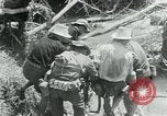Immagine di Il Viet Cong spostando le forniture nelle giungle sulle biciclette Il Vietnam, 1967, secondo 4 filmato di repertorio 65675032692