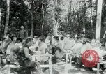 Immagine di Il Viet Cong incontro politico alla base nella giungla Il Vietnam, 1965, secondo 4 filmato di repertorio 65675032693