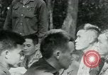 Immagine di Il Viet Cong incontro politico alla base nella giungla Il Vietnam, 1965, secondo 11 filmato di repertorio 65675032693