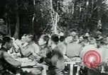 Immagine di Il Viet Cong incontro politico alla base nella giungla Il Vietnam, 1965, secondo 17 filmato di repertorio 65675032693