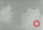 Immagine di Il Viet Cong incontro politico alla base nella giungla Il Vietnam, 1965, secondo 55 filmato di repertorio 65675032693