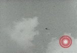 Immagine di Il Viet Cong incontro politico alla base nella giungla Il Vietnam, 1965, secondo 58 filmato di repertorio 65675032693