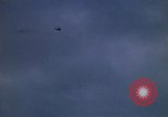 Immagine di 1° aria divisione di cavalleria sostituzioni guardando demonstratio in elicottero Il Vietnam, 1971, secondo 55 filmato di repertorio 65675032698