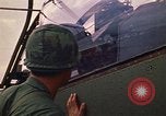 Immagine di 1° aria divisione di cavalleria Il Vietnam, 1971, secondo 23 filmato di repertorio 65675032699