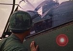 Immagine di 1° aria divisione di cavalleria Il Vietnam, 1971, secondo 24 filmato di repertorio 65675032699