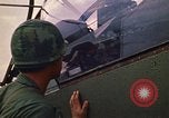 Immagine di 1° aria divisione di cavalleria Il Vietnam, 1971, secondo 25 filmato di repertorio 65675032699