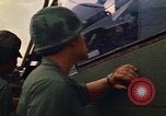 Immagine di 1° aria divisione di cavalleria Il Vietnam, 1971, secondo 30 filmato di repertorio 65675032699