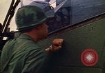 Immagine di 1° aria divisione di cavalleria Il Vietnam, 1971, secondo 31 filmato di repertorio 65675032699