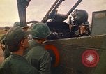 Immagine di 1° aria divisione di cavalleria Il Vietnam, 1971, secondo 45 filmato di repertorio 65675032699