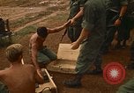 Immagine di 1° aria divisione di cavalleria Il Vietnam, 1971, secondo 6 filmato di repertorio 65675032700
