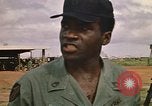 Immagine di 1° aria divisione di cavalleria Il Vietnam, 1971, secondo 14 filmato di repertorio 65675032700