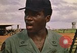 Immagine di 1° aria divisione di cavalleria Il Vietnam, 1971, secondo 18 filmato di repertorio 65675032700