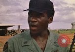 Immagine di 1° aria divisione di cavalleria Il Vietnam, 1971, secondo 21 filmato di repertorio 65675032700