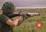 Immagine di 1° aria divisione di cavalleria Il Vietnam, 1971, secondo 34 filmato di repertorio 65675032700