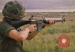 Immagine di 1° aria divisione di cavalleria Il Vietnam, 1971, secondo 36 filmato di repertorio 65675032700