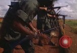 Immagine di 1° aria divisione di cavalleria Il Vietnam, 1971, secondo 4 filmato di repertorio 65675032701