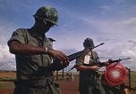 Immagine di 1° aria divisione di cavalleria Il Vietnam, 1971, secondo 9 filmato di repertorio 65675032701