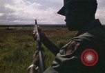 Immagine di 1° aria divisione di cavalleria Il Vietnam, 1971, secondo 36 filmato di repertorio 65675032701