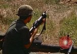 Immagine di 1° aria divisione di cavalleria Il Vietnam, 1971, secondo 51 filmato di repertorio 65675032701