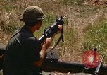 Immagine di 1° aria divisione di cavalleria Il Vietnam, 1971, secondo 52 filmato di repertorio 65675032701