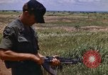 Immagine di 1° aria divisione di cavalleria Il Vietnam, 1971, secondo 20 filmato di repertorio 65675032702