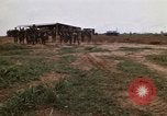 Immagine di 1° aria divisione di cavalleria Il Vietnam, 1971, secondo 5 filmato di repertorio 65675032703