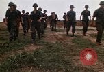 Immagine di 1° aria divisione di cavalleria Il Vietnam, 1971, secondo 13 filmato di repertorio 65675032703