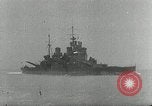 Standbild Untergang der Bismarck Saint-Nazaire Frankreich, 1941, aus Sekunde 13 historischem Filmmaterial Videoclip 65675032706
