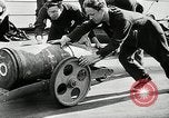Standbild Untergang der Bismarck Saint-Nazaire Frankreich, 1941, aus Sekunde 20 historischem Filmmaterial Videoclip 65675032706