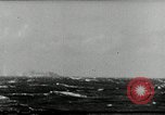 Standbild Untergang der Bismarck Saint-Nazaire Frankreich, 1941, aus Sekunde 30 historischem Filmmaterial Videoclip 65675032706
