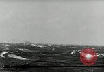 Standbild Untergang der Bismarck Saint-Nazaire Frankreich, 1941, aus Sekunde 31 historischem Filmmaterial Videoclip 65675032706