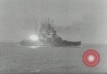 Standbild Untergang der Bismarck Saint-Nazaire Frankreich, 1941, aus Sekunde 35 historischem Filmmaterial Videoclip 65675032706