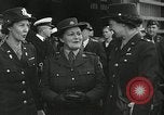 Immagine di Donna Esercito Australia, 1944, secondo 50 filmato di repertorio 65675032707