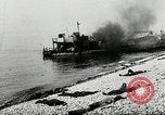 Immagine di Allied vittime dopo Dieppe Raid Francia, 1942, secondo 24 filmato di repertorio 65675032713