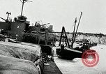 Immagine di Allied vittime dopo Dieppe Raid Francia, 1942, secondo 58 filmato di repertorio 65675032713
