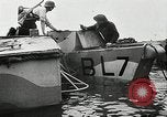 Immagine di I prigionieri di guerra alleati di Dieppe Raid Francia, 1942, secondo 4 filmato di repertorio 65675032714