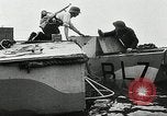 Immagine di I prigionieri di guerra alleati di Dieppe Raid Francia, 1942, secondo 6 filmato di repertorio 65675032714