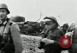 Immagine di I prigionieri di guerra alleati di Dieppe Raid Francia, 1942, secondo 9 filmato di repertorio 65675032714