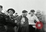 Immagine di I prigionieri di guerra alleati di Dieppe Raid Francia, 1942, secondo 11 filmato di repertorio 65675032714