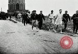 Immagine di I prigionieri di guerra alleati di Dieppe Raid Francia, 1942, secondo 28 filmato di repertorio 65675032714