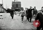 Immagine di I prigionieri di guerra alleati di Dieppe Raid Francia, 1942, secondo 40 filmato di repertorio 65675032714
