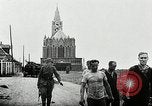 Immagine di I prigionieri di guerra alleati di Dieppe Raid Francia, 1942, secondo 43 filmato di repertorio 65675032714