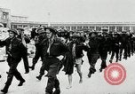Immagine di I prigionieri di guerra alleati di Dieppe Raid Francia, 1942, secondo 51 filmato di repertorio 65675032714