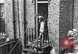 Immagine di Aerei tedeschi bombardamenti di blitz Londra Inghilterra Regno Unito, 1941, secondo 24 filmato di repertorio 65675032716