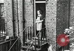 Immagine di Aerei tedeschi bombardamenti di blitz Londra Inghilterra Regno Unito, 1941, secondo 26 filmato di repertorio 65675032716